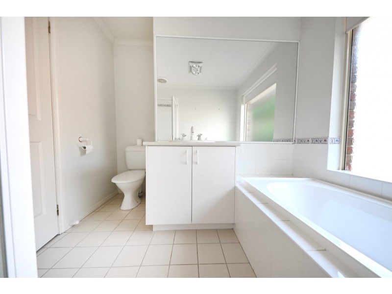 25 Saxonwood Drive, Vermont South VIC 3133