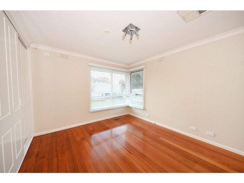 4 Caroline Street, Clayton VIC 3168