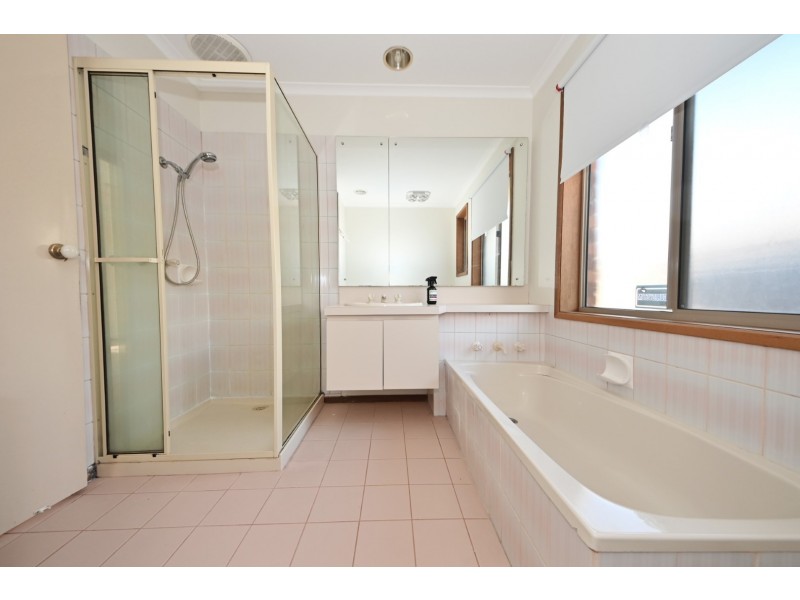 21 Newcombe Court, Wantirna South VIC 3152