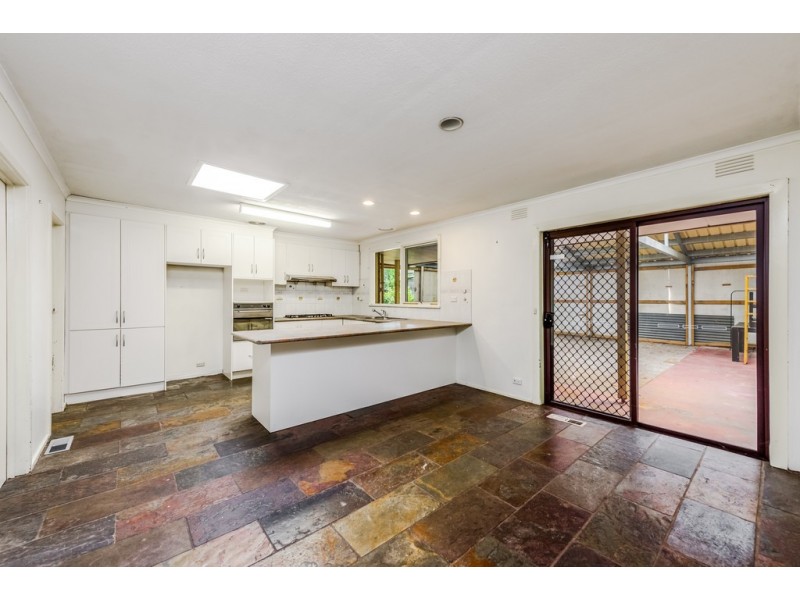 2 Jensen Court, Wheelers Hill VIC 3150