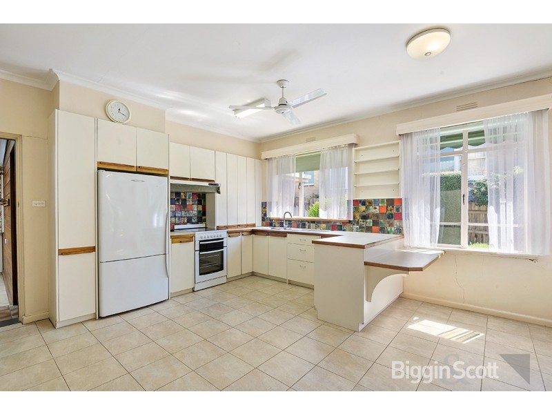 303 Lawrence Road, Mount Waverley VIC 3149