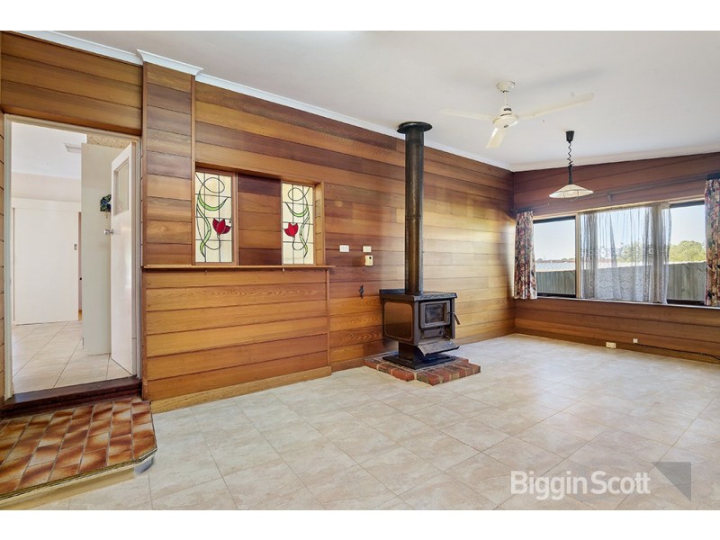 303 Lawrence Road, Mount Waverley VIC 3149