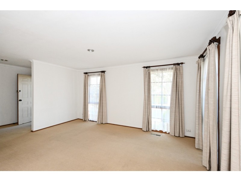 15 Eildon Parade, Rowville VIC 3178