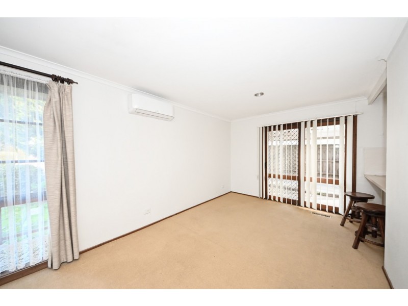 15 Eildon Parade, Rowville VIC 3178