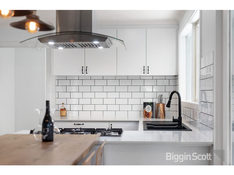 11 Goulburn Drive, Rowville VIC 3178