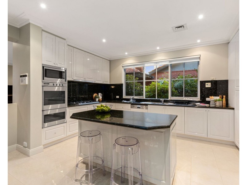 47 Eskdale Road, Caulfield North VIC 3161