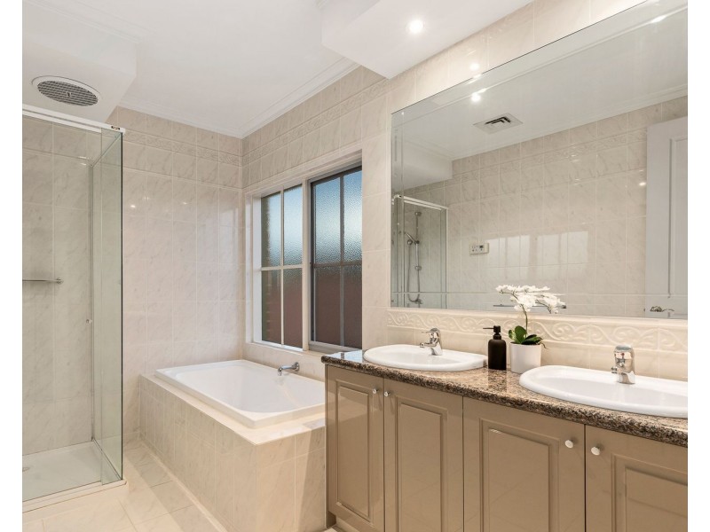 47 Eskdale Road, Caulfield North VIC 3161