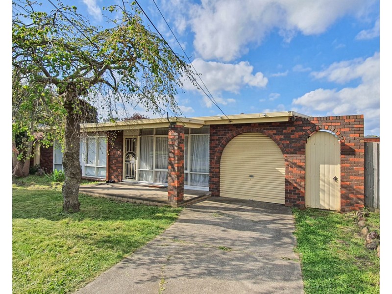 51 Helen Road, Ferntree Gully VIC 3156