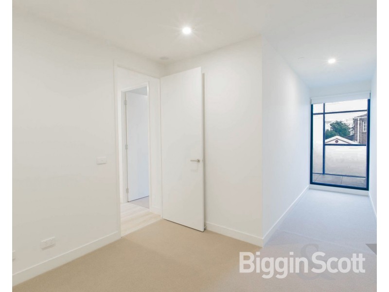 110/2 Elland Avenue, Box Hill VIC 3128