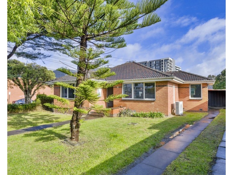 35 Renver Road, Clayton VIC 3168