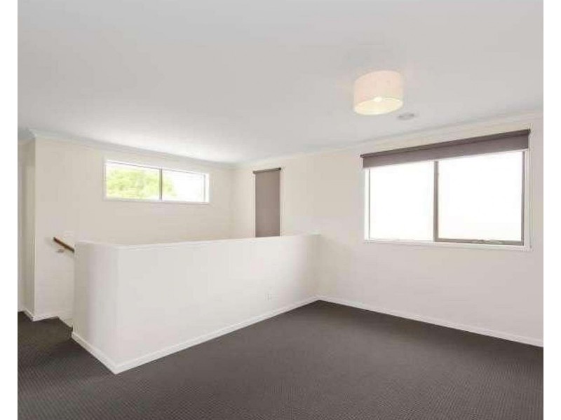 17 Leopold Street, Burwood VIC 3125