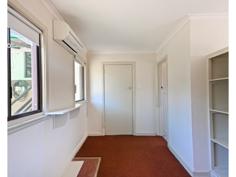 2/33 Middleborough Road, Burwood VIC 3125