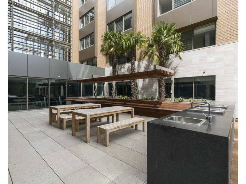 243/11 Bond Street, Caulfield North VIC 3161