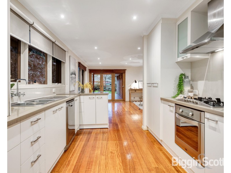 25 Carlinga Drive, Vermont VIC 3133