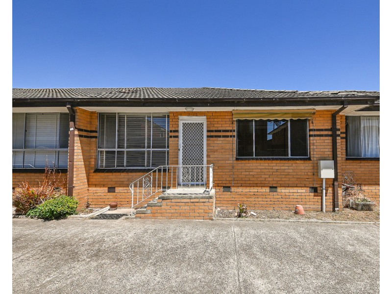 2/53 Royal Avenue, Springvale VIC 3171