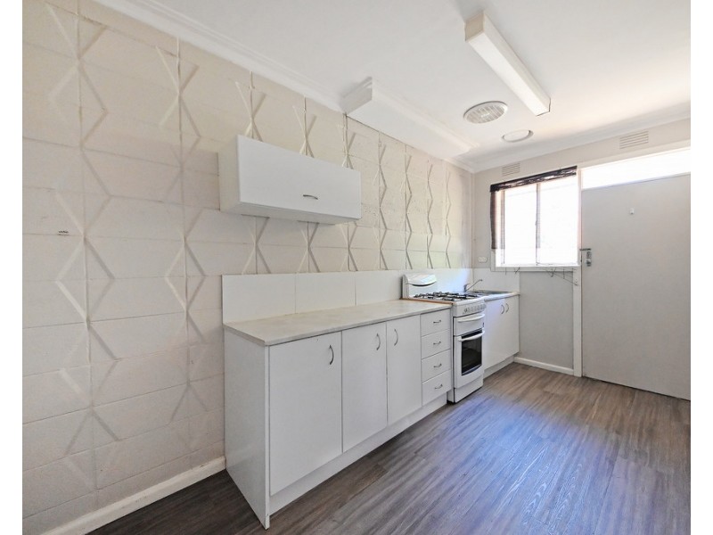 2/53 Royal Avenue, Springvale VIC 3171