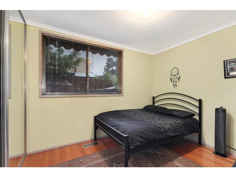 26 Risdon Drive, Notting Hill VIC 3168