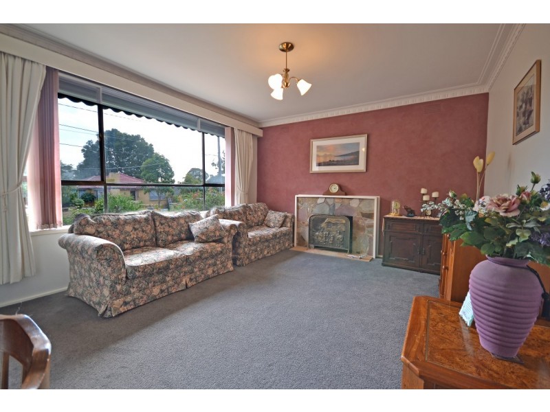 22 Mandowie Road, Glen Waverley VIC 3150