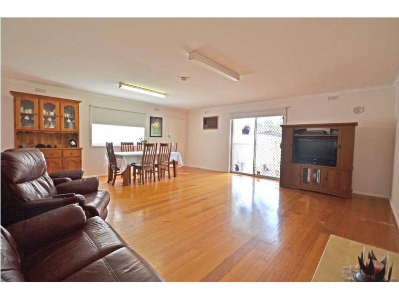 22 Mandowie Road, Glen Waverley VIC 3150