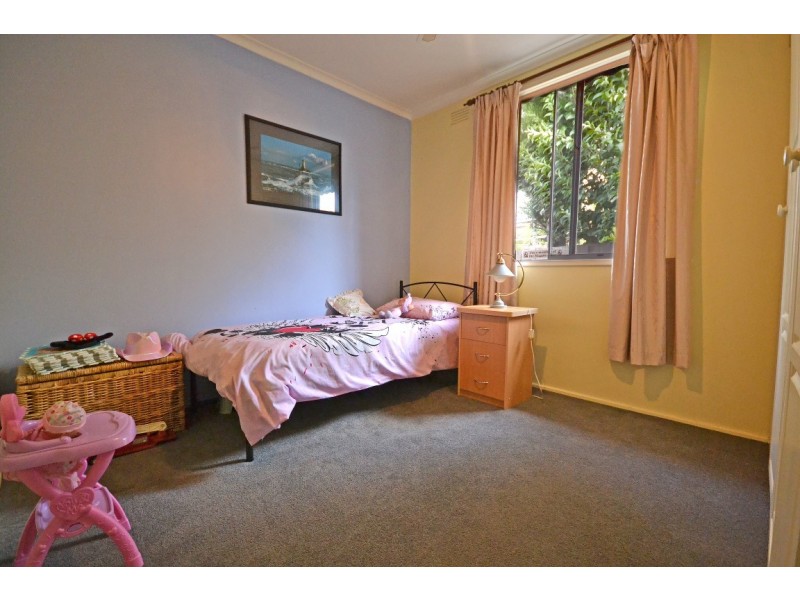 22 Mandowie Road, Glen Waverley VIC 3150