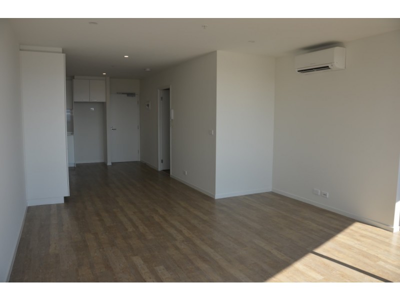 8006/39-55 Kingsway, Glen Waverley VIC 3150