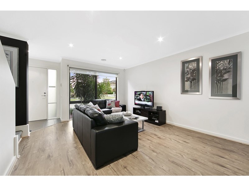 21 Camville Road, Mulgrave VIC 3170