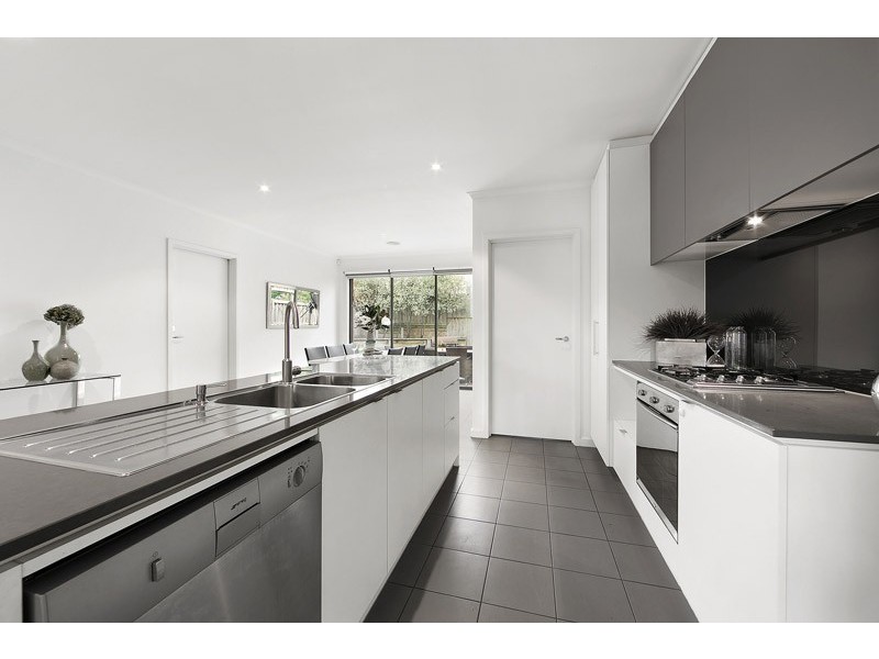 21 Camville Road, Mulgrave VIC 3170