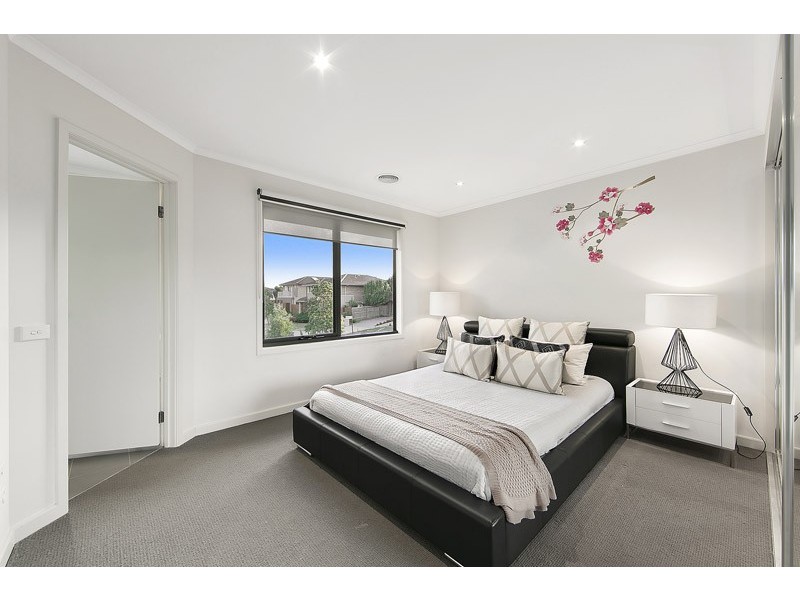 21 Camville Road, Mulgrave VIC 3170