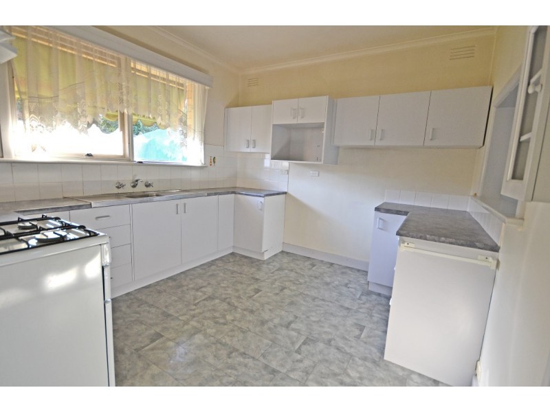 11 Bradstreet Road, Mount Waverley VIC 3149