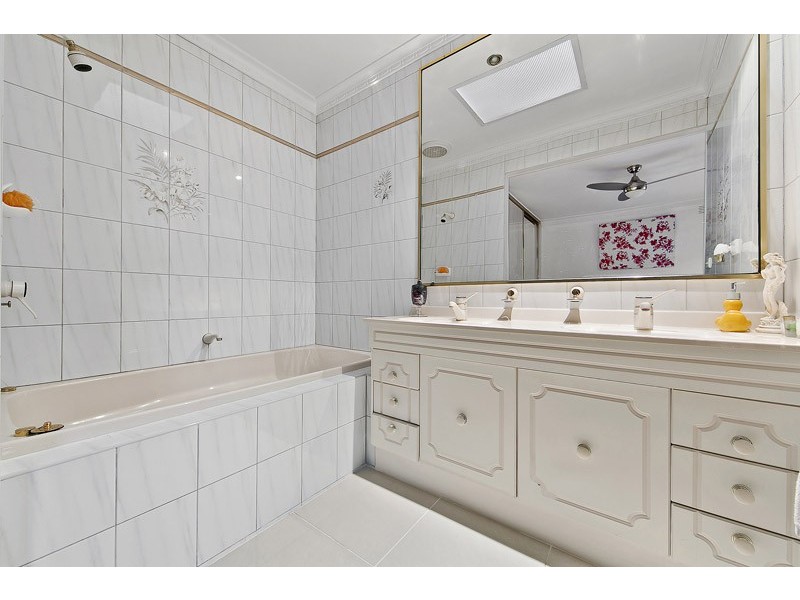 26 Florey Crescent, Mulgrave VIC 3170
