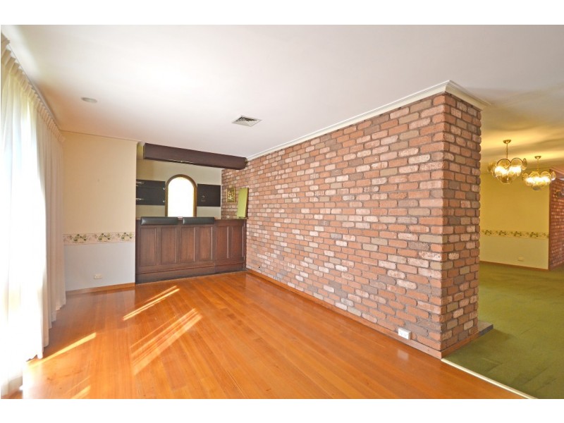 2 Alton Court, Glen Waverley VIC 3150