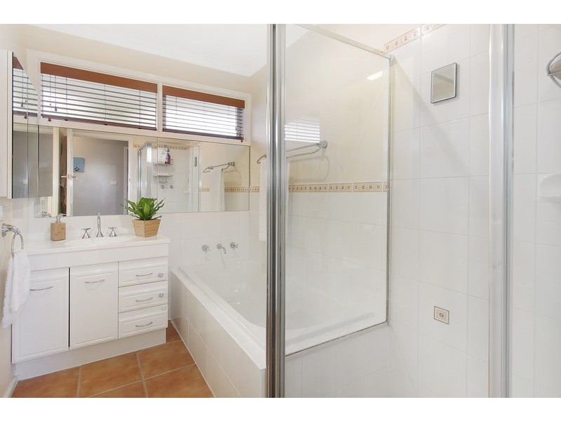 2 Marina Court, Notting Hill VIC 3168