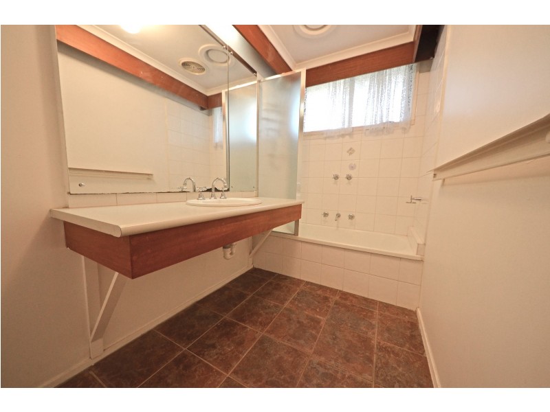 38 Torwood Avenue, Glen Waverley VIC 3150