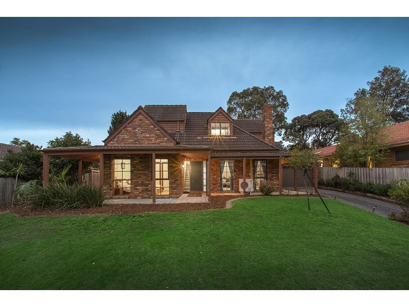 24 Gateshead Drive, Wantirna South VIC 3152