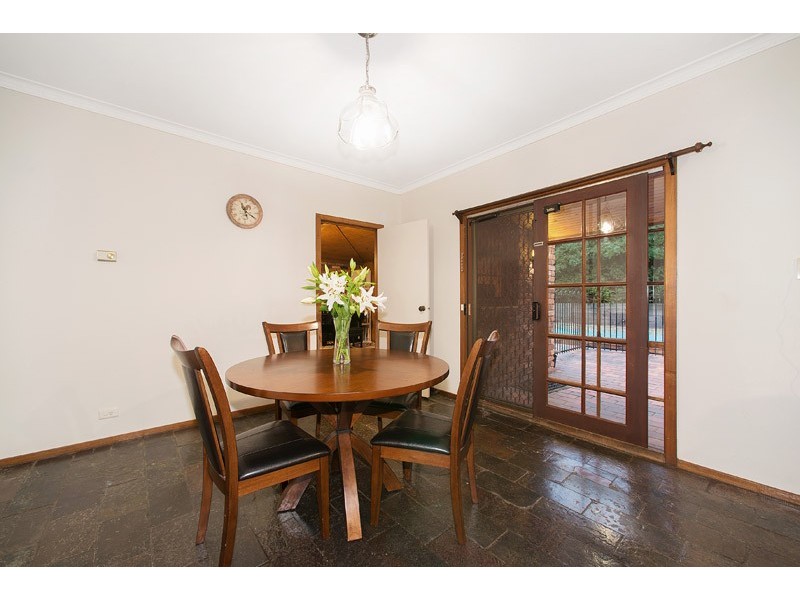 24 Gateshead Drive, Wantirna South VIC 3152