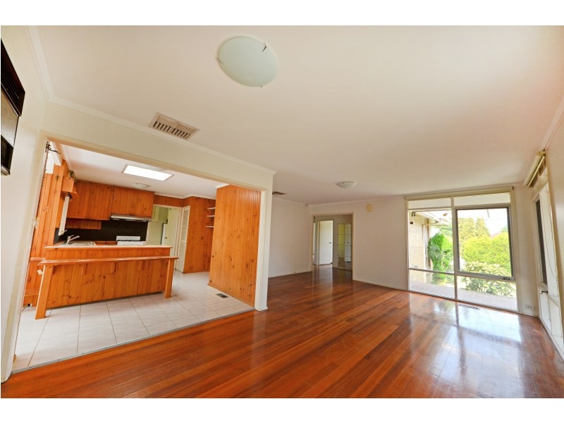 37 Ranfurlie Drive, Glen Waverley VIC 3150