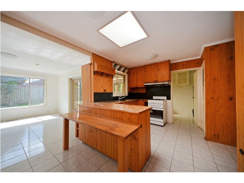 37 Ranfurlie Drive, Glen Waverley VIC 3150