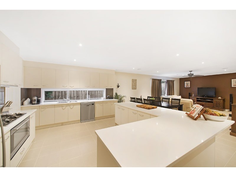 10 Hewitt Court, Wantirna VIC 3152