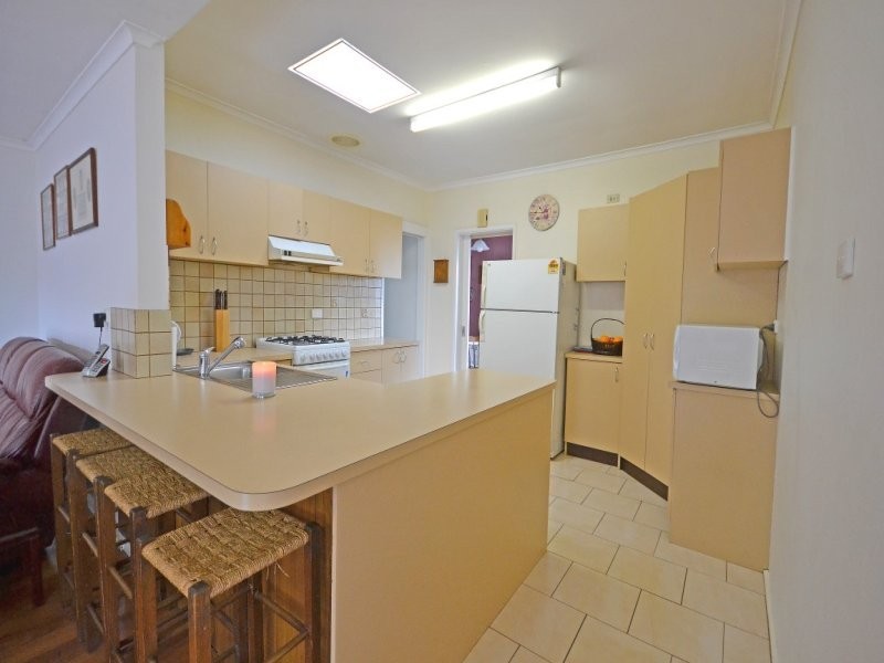 22 Mandowie Road, Glen Waverley VIC 3150