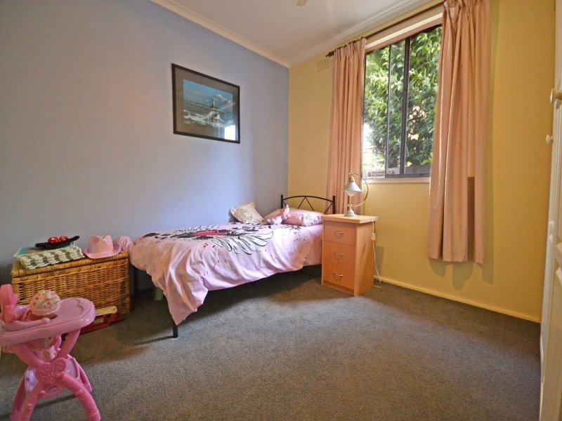 22 Mandowie Road, Glen Waverley VIC 3150