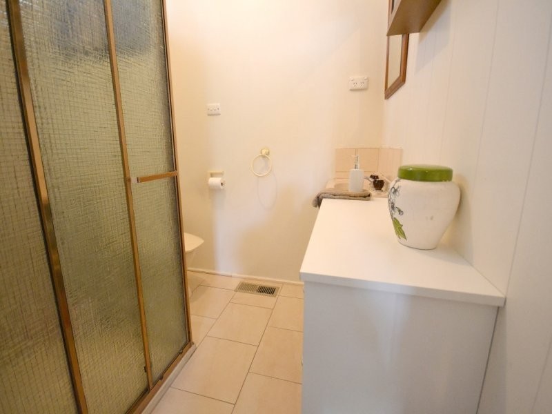 22 Mandowie Road, Glen Waverley VIC 3150