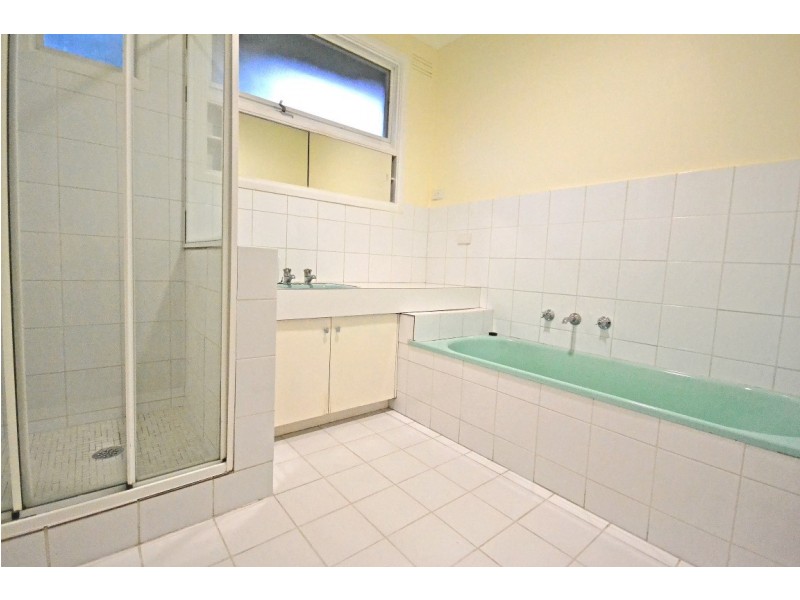 2/318 Blackburn Road, Glen Waverley VIC 3150