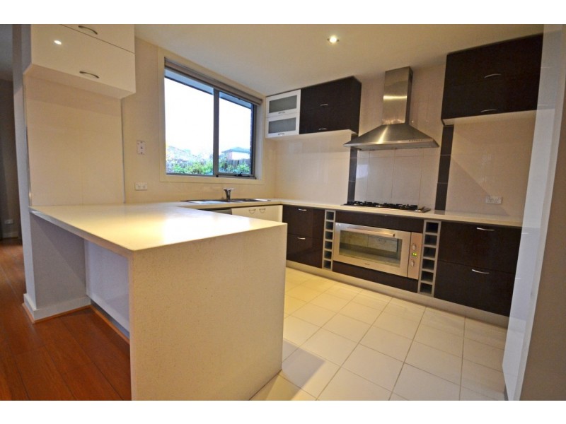 2/7 Newton Street, Chadstone VIC 3148