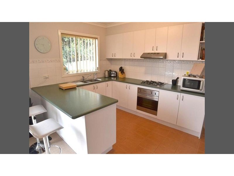 2/351 Gladstone Road, Dandenong North VIC 3175