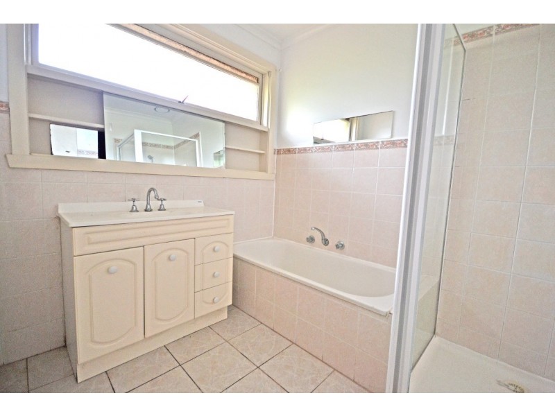 39 Middleborough Road, Burwood VIC 3125