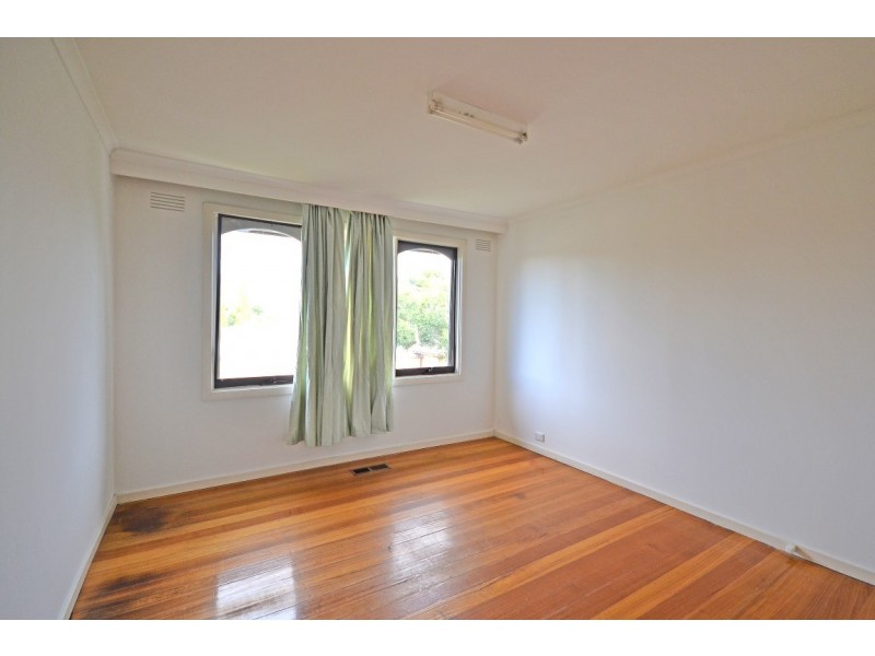 39 Middleborough Road, Burwood VIC 3125