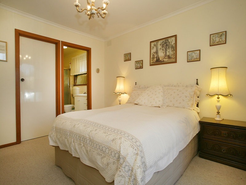 27 Vogue Avenue, Vermont South VIC 3133