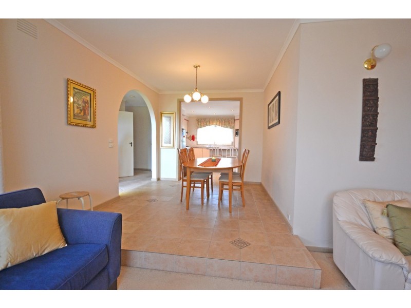 21 Mullens Road, Vermont South VIC 3133