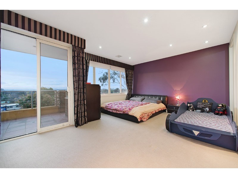 6 Curlew Court, Doncaster VIC 3108