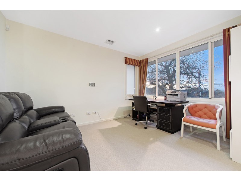 6 Curlew Court, Doncaster VIC 3108